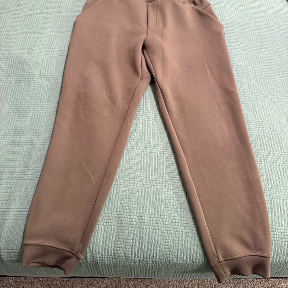 Lululemon Athletica Tan Smooth Spacer Jogger men’s large 28”